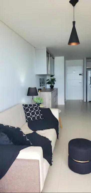  Apartamento NOVO com vista PANORAMICA da praia.