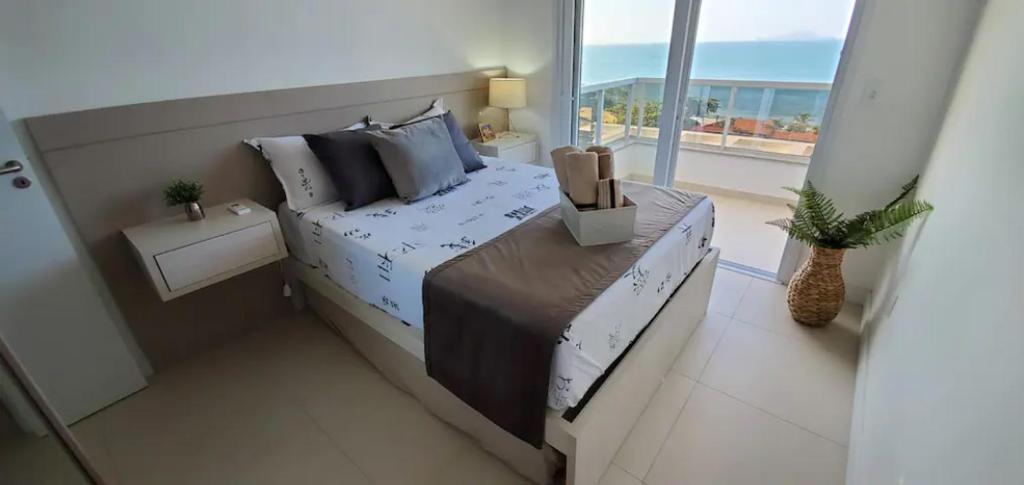  Apartamento NOVO com vista PANORAMICA da praia.