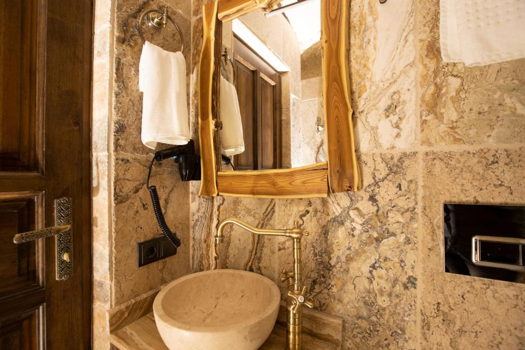 Medusa Cave Hotel - 19