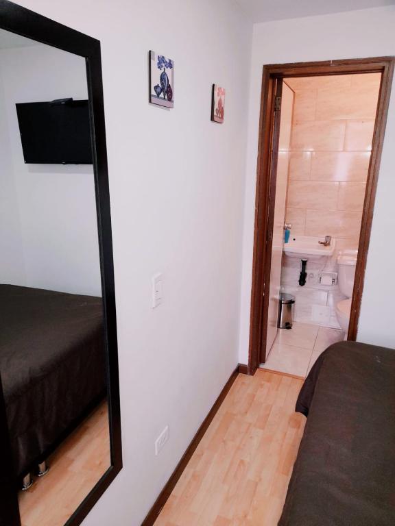 Koupelna v ubytování Hospedaje Sary House