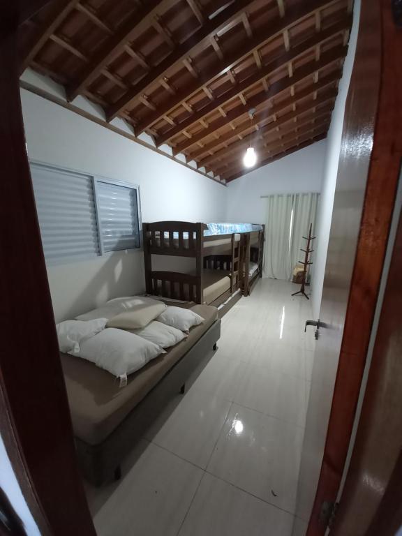  Chácara com Piscina e Salão de Festas em Jundiaí