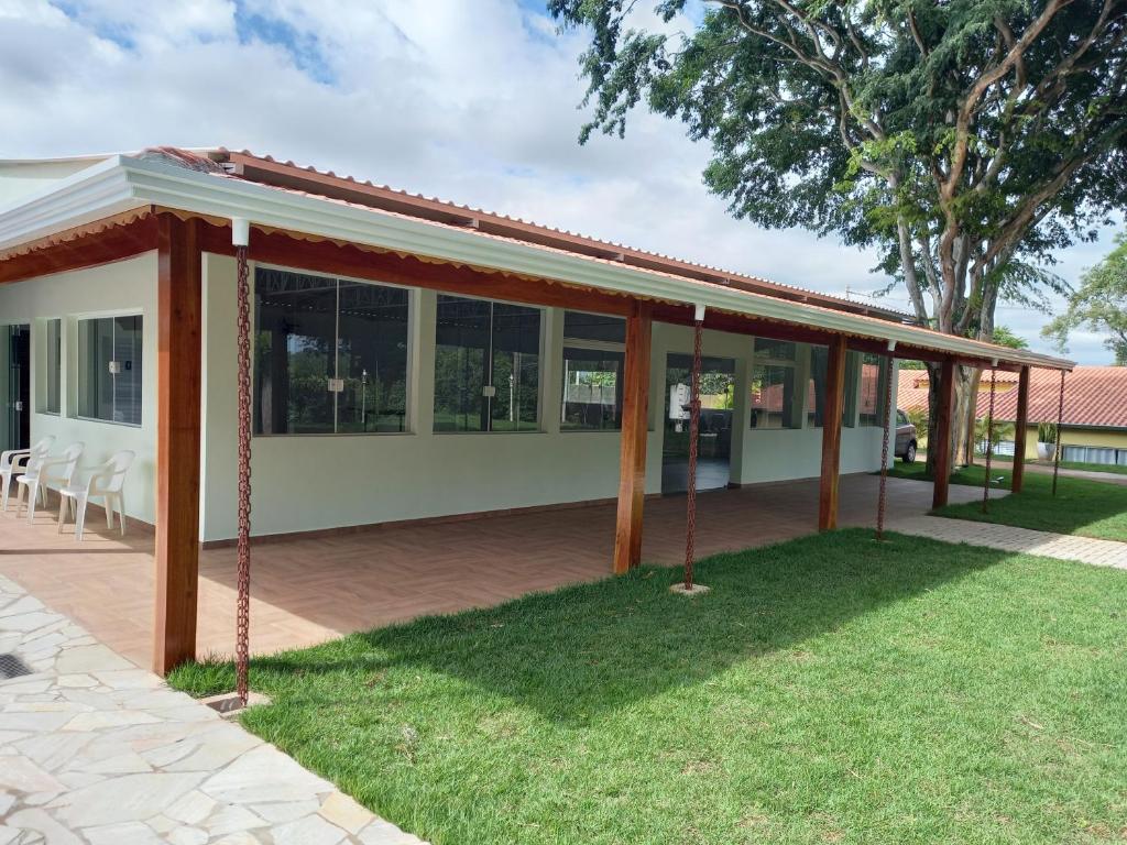  Chácara com Piscina e Salão de Festas em Jundiaí