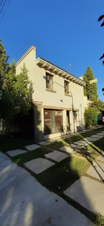 Duplex frente al Club de campo Mendoza Duplex frente al Club de campo Mendoza