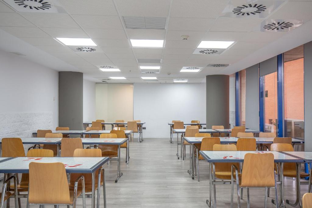 Albergue Juvenil Colegio Mayor Galileo Galilei, Valencia ...