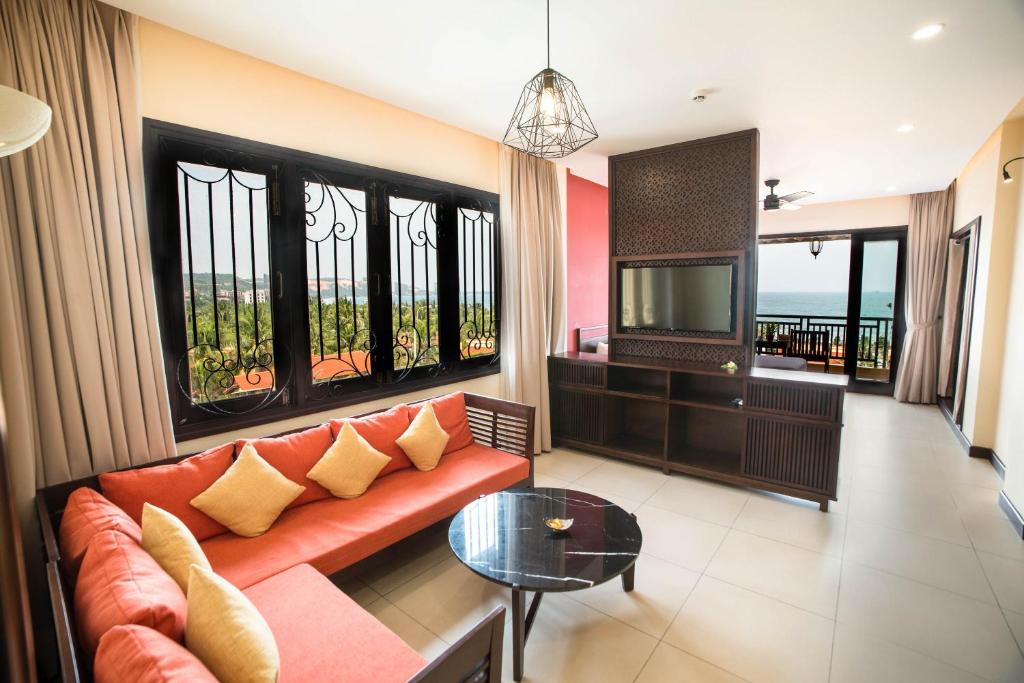 Suite Executive Có Ban Công - Miễn Phí Minibar Trong Phòng