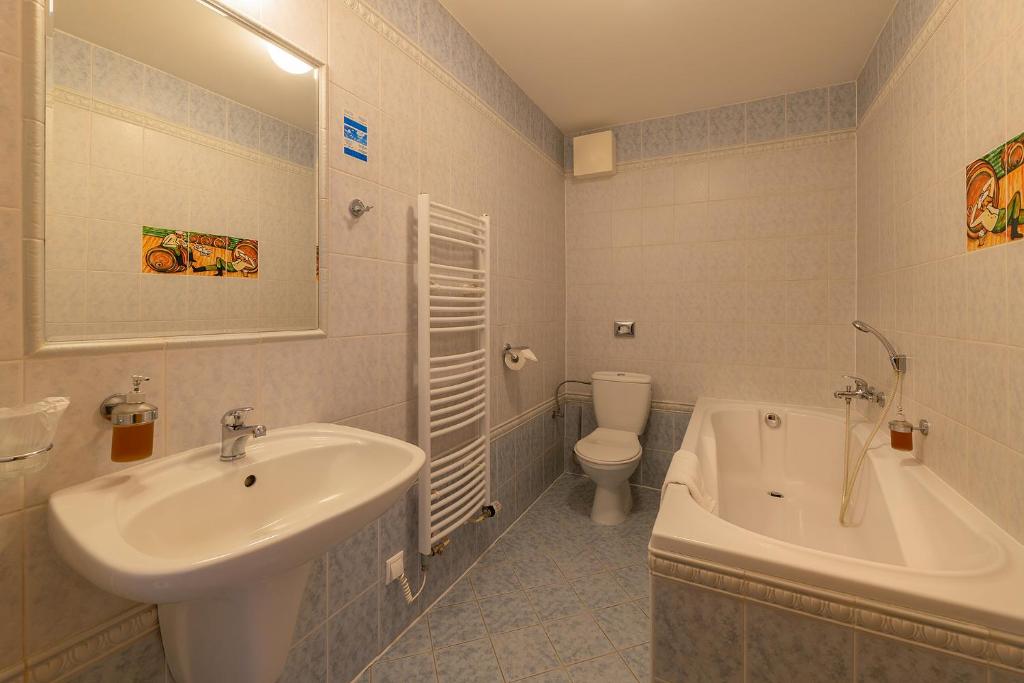 Koupelna v ubytování Hotel U Sládka