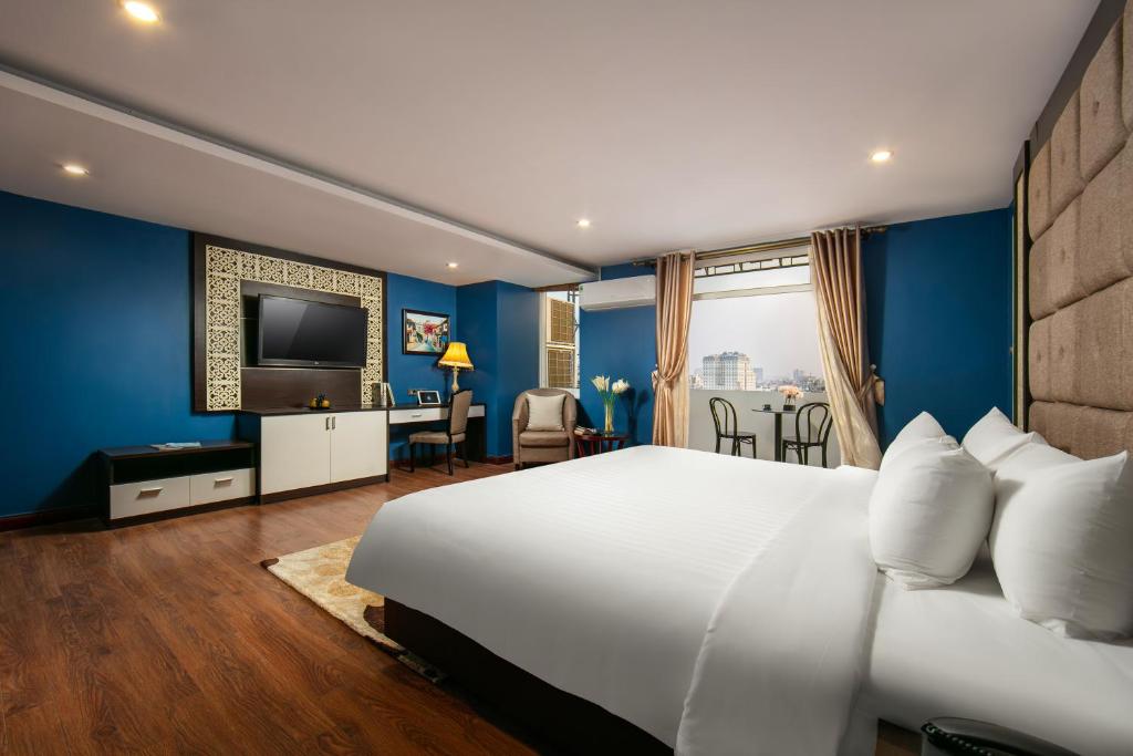 TV a/nebo společenská místnost v ubytování Hanoi 20 Hotel & Apartment
