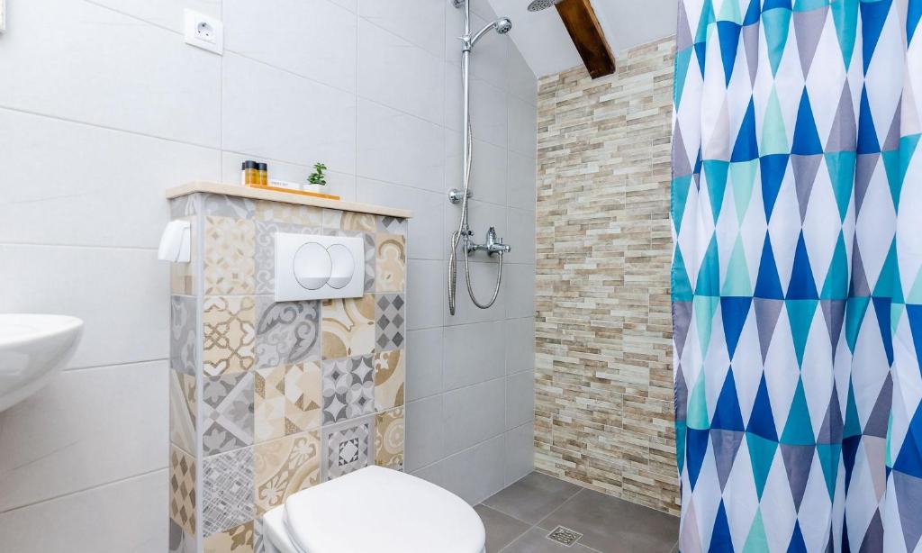 Koupelna v ubytování Villa Majkovica