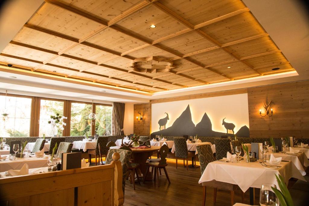 Restaurace v ubytování Hotel Ritzlerhof - Panorama und Spa