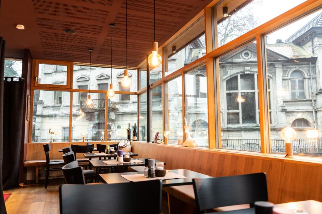 Restaurace v ubytování Landgasthof Hirschen