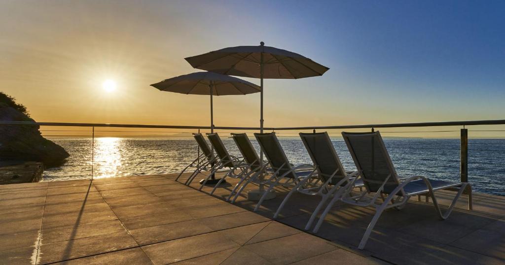 Globales Cala Viñas Adults Only 16+, Cala Vinyes – Updated ...