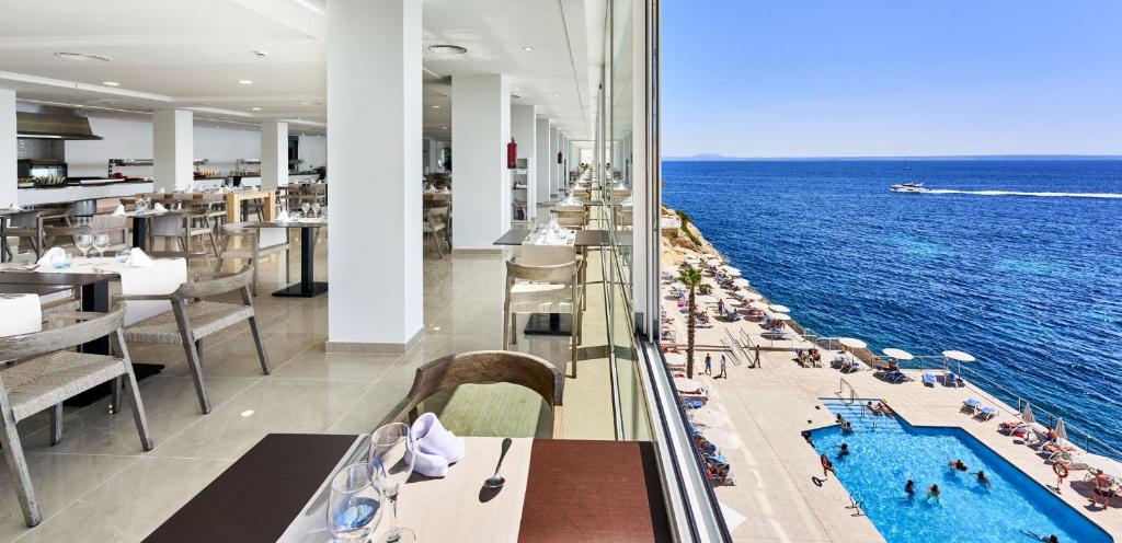 Globales Cala Viñas Adults Only 16+, Cala Vinyes – Updated ...