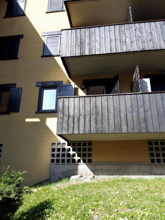 Budova, v ktorej sa apartmán nachádza