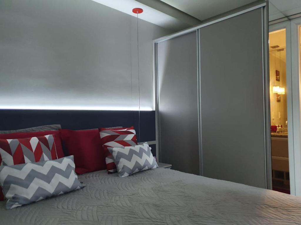  Apto Alto padrão a 15 min aeroporto Gru