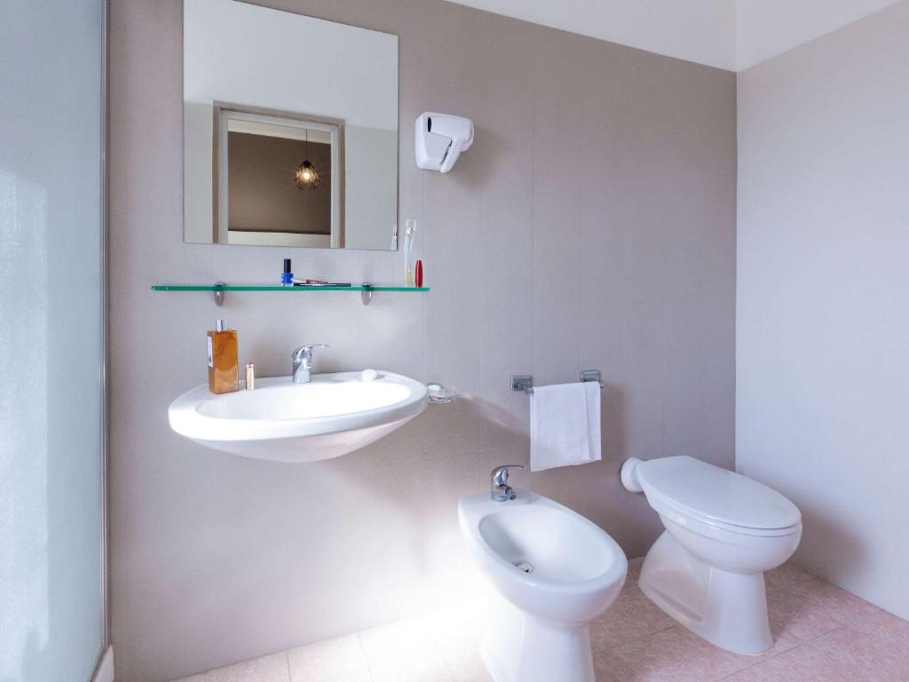 Koupelna v ubytování ibis styles Trani