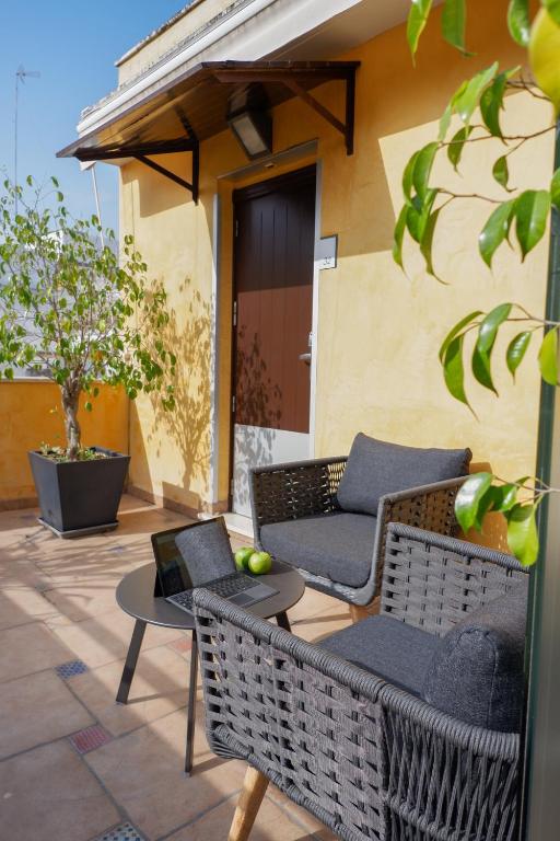 Patio nebo venkovní prostory v ubytování U-Sense Sevilla Centro