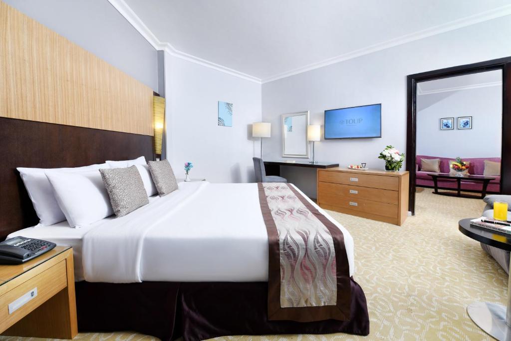 TV a/nebo společenská místnost v ubytování Tolip El Galaa Hotel Cairo