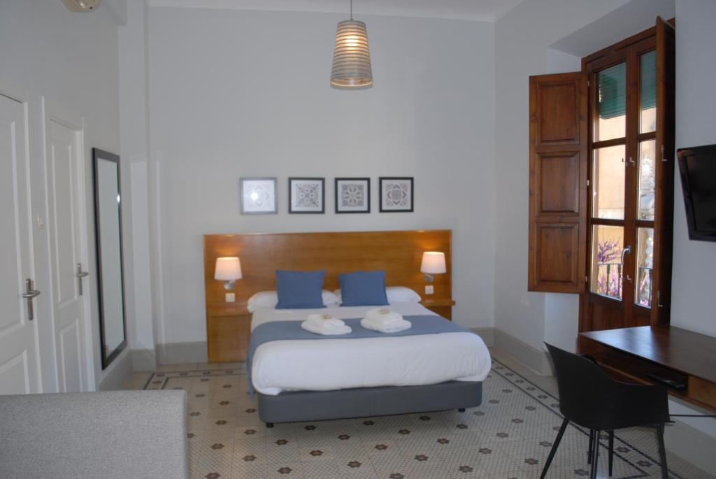 La Perla Granada Suites - Resim 16