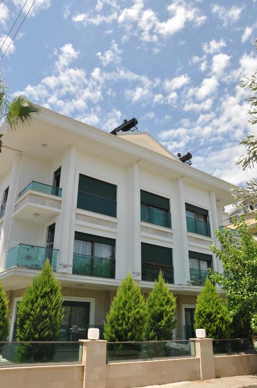 X SUITE APART - Housity