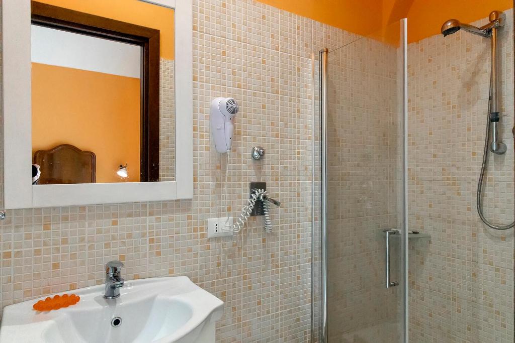 Koupelna v ubytování Dimora La Torre Room