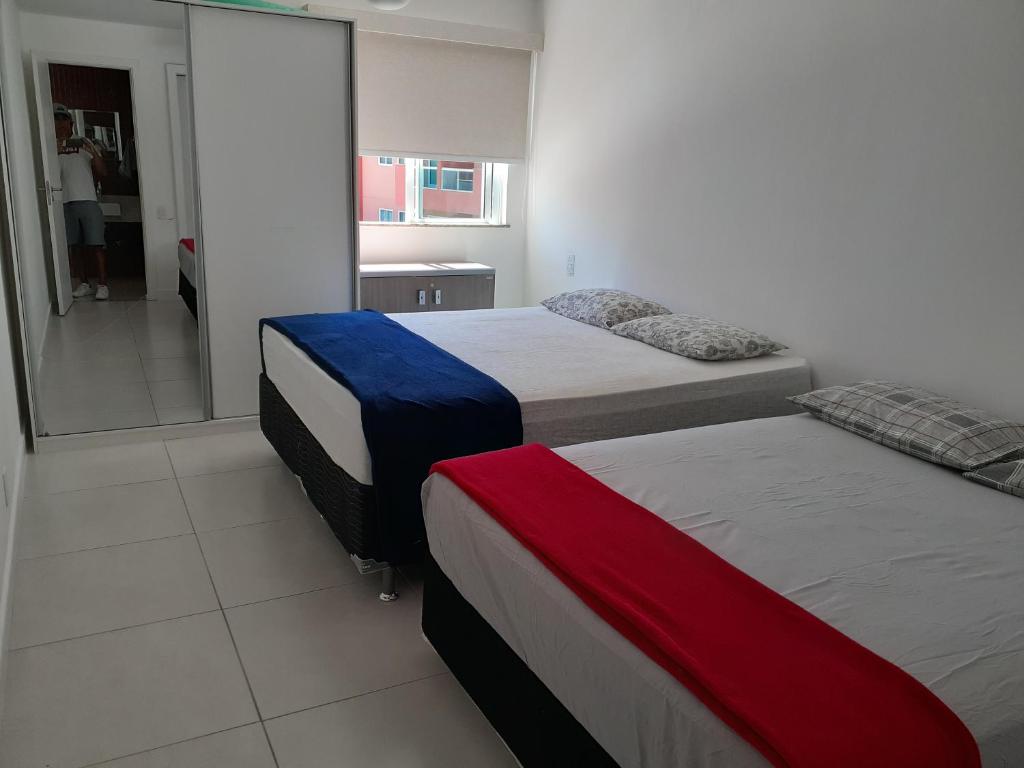  Apartamento Condomínio Golden Lake Arraial do Cabo - RJ