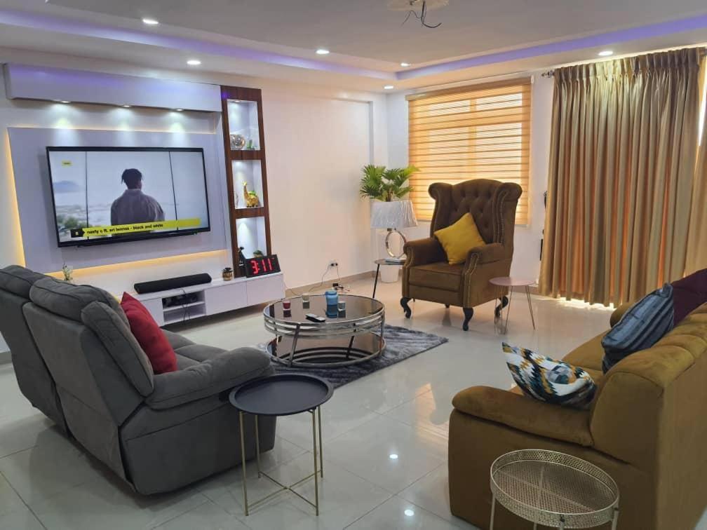 Mayfair Apartment