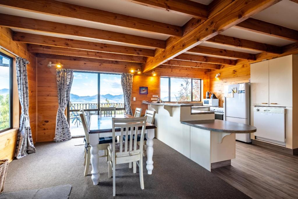 23 Acheron Heights - Resim 4