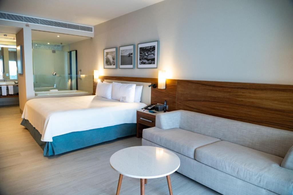 Emporio Cancun - Buy All Inclusive Option photo