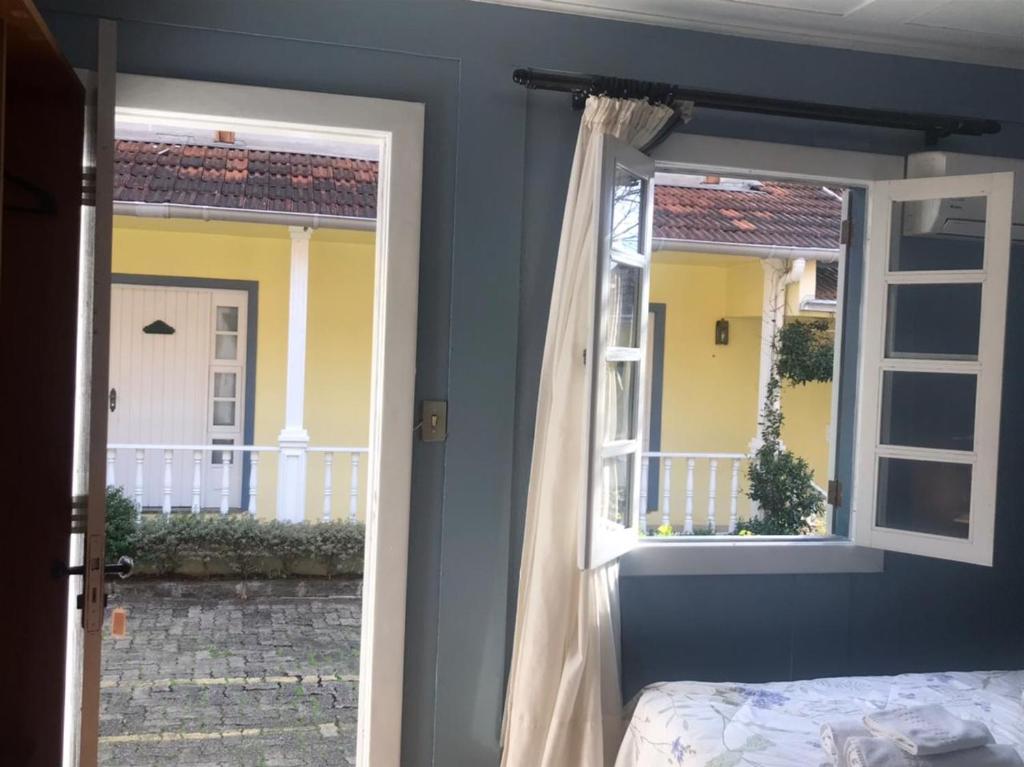 Apartamentos Sulla Collina Centro de Gramado localizado próximo da rua Coberta  Apartamentos Sulla Collina Centro de Gramado localizado próximo da rua Coberta