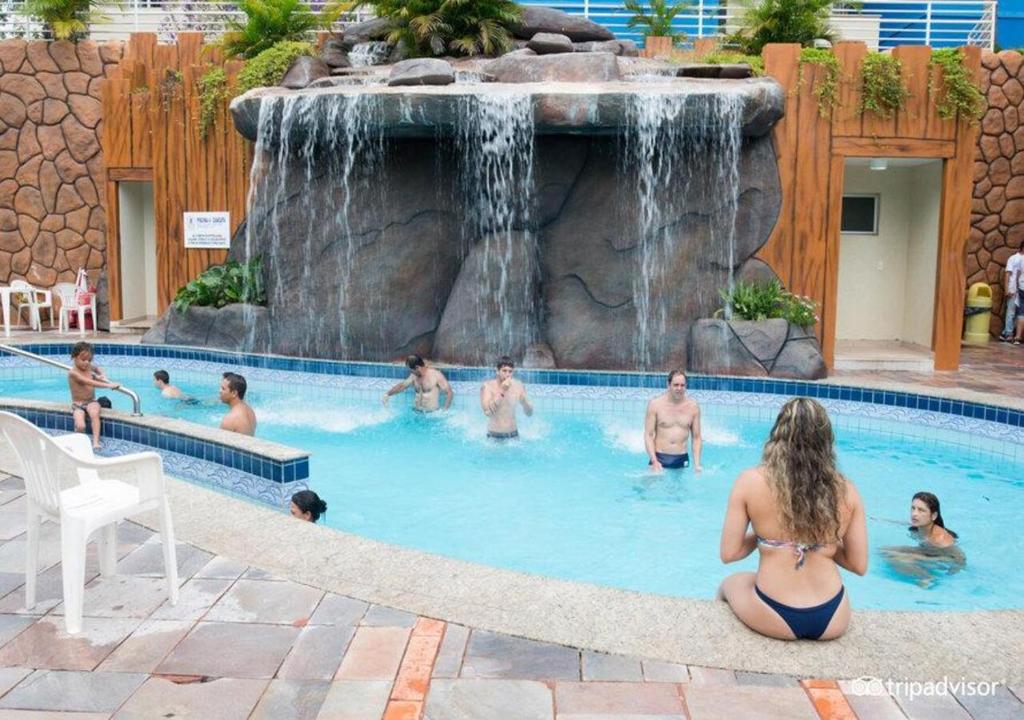 Golden Dolphin Hotel