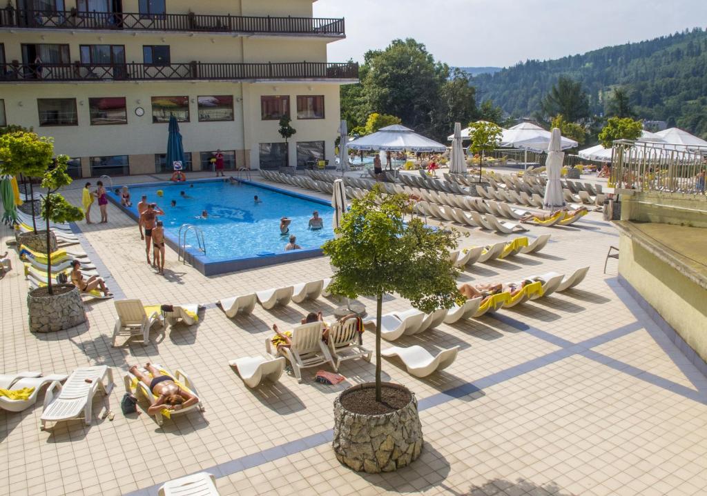 Piscina di Hotel Gołębiewski Wisła o nelle vicinanze
