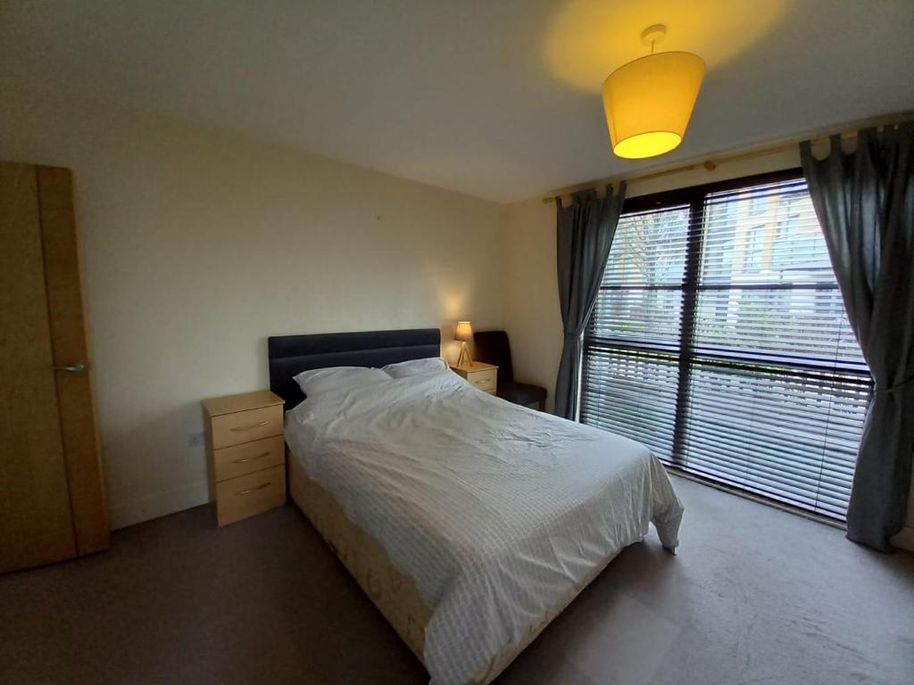 Modern 2 Bed apartment South Dublin