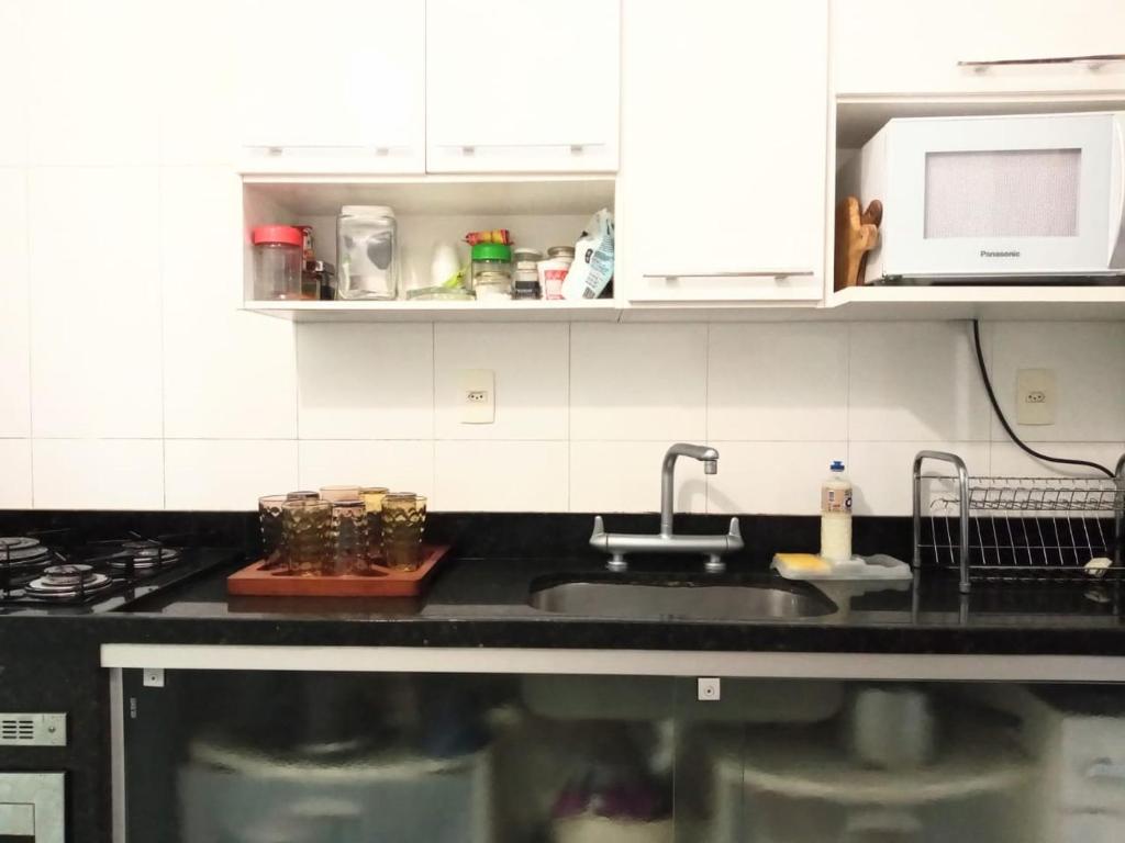  COPACABANA 3 quartos com ar cond GARAGEM a 2 qds da praia