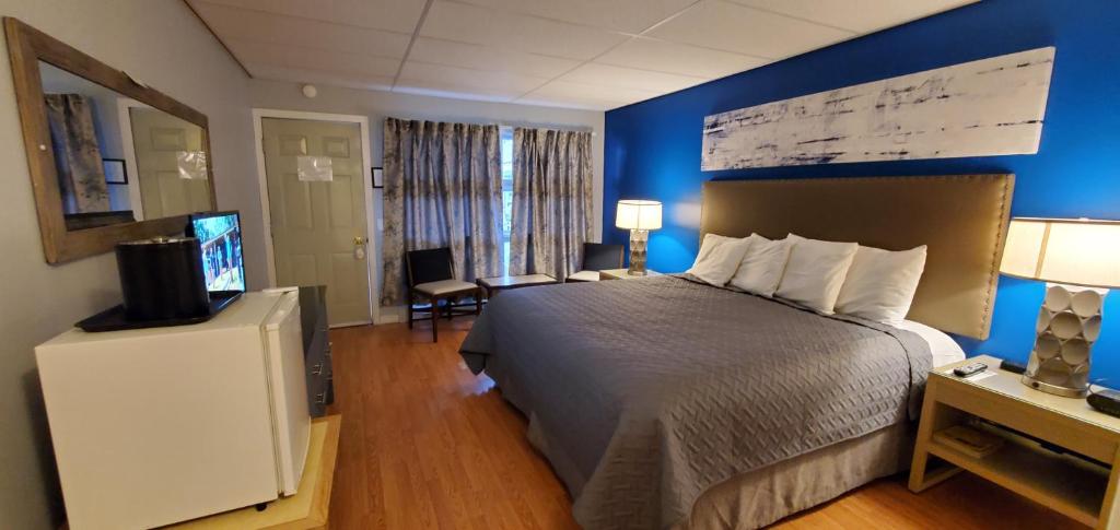 Postel nebo postele na pokoji v ubytování Lido Motel Lake George