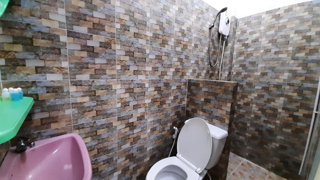 Un baño de Runa Runa The Best Samed Island