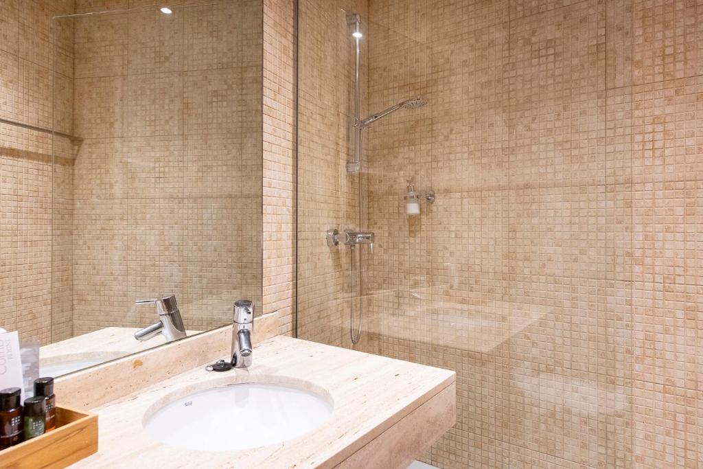 UP ROOMS BANYOLES, Banyoles – Updated 2022 Prices