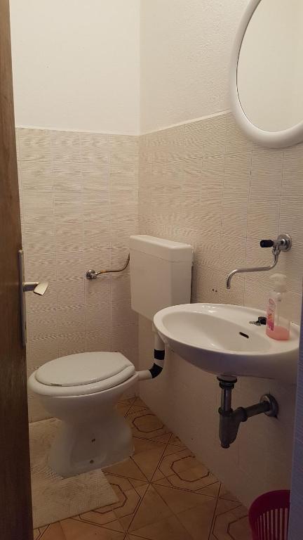 Kúpeľňa v ubytovaní House Fani