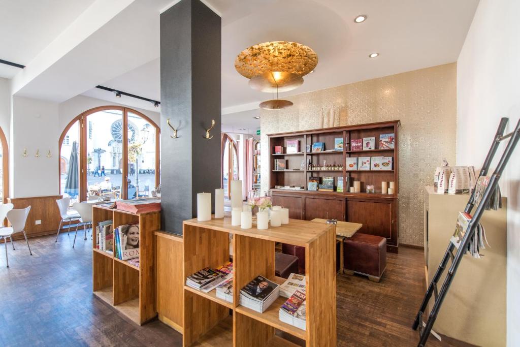 Altstadt Hotel & Café Koblenz
