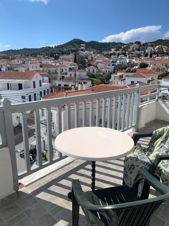 Balkón nebo terasa v ubytování A Hotel Faros