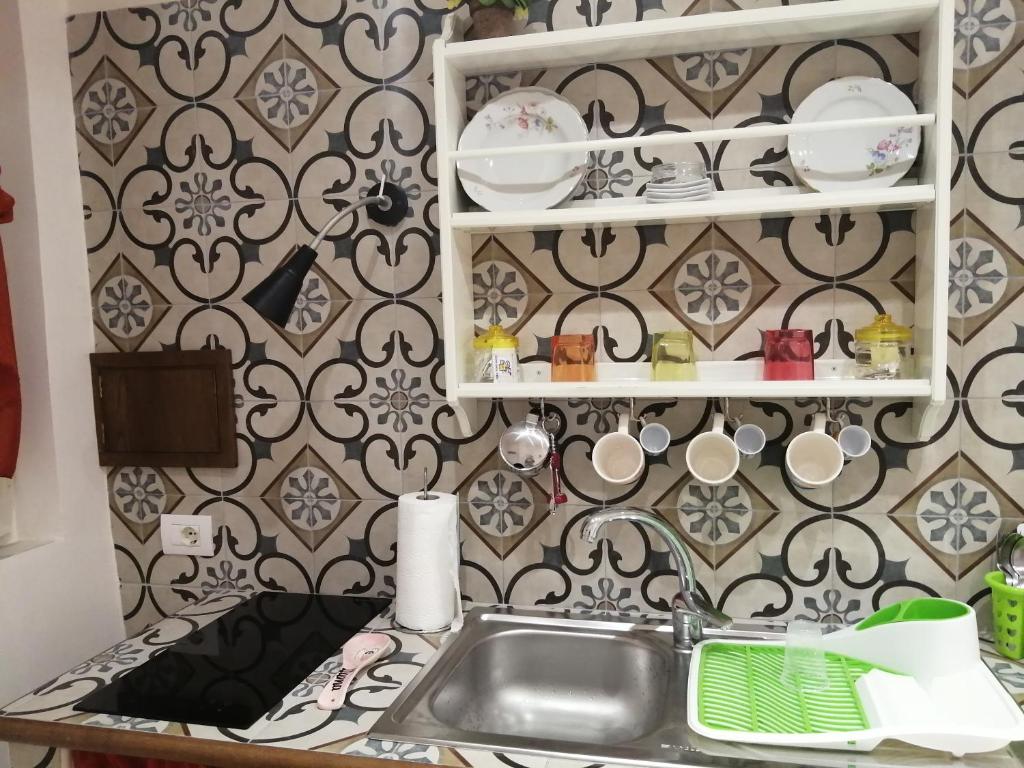 Kuchnia lub aneks kuchenny w obiekcie Il Rifugio di Pulcinella restyling