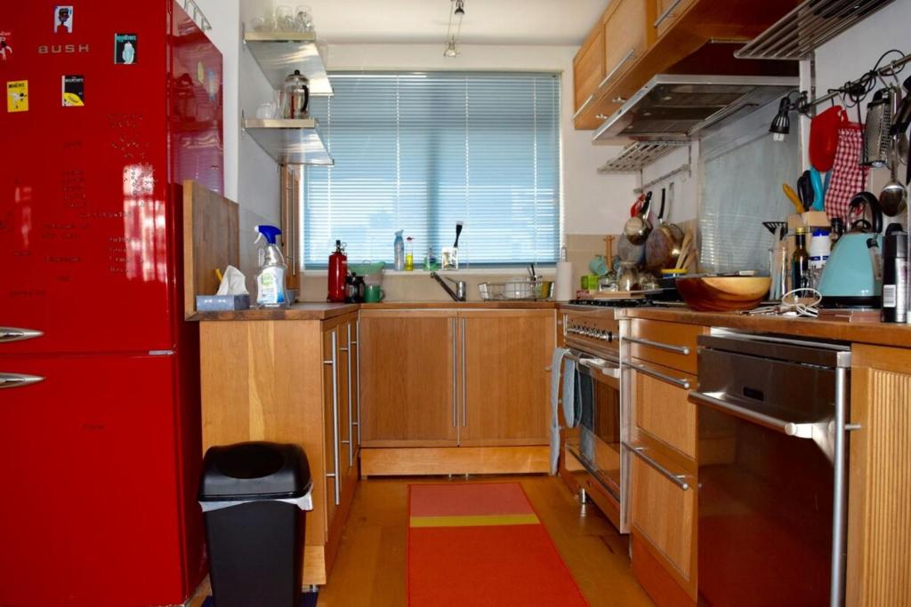 Spacious 3 bedroom maisonette in HoxtonShoreditch