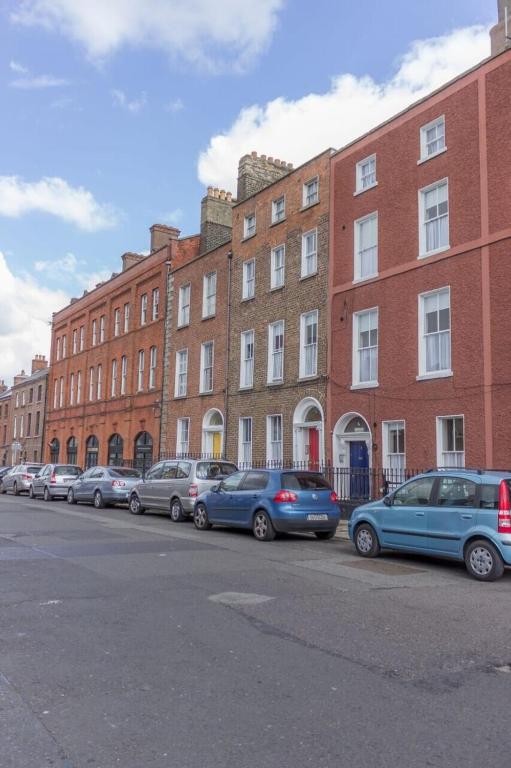 Bright & Modern 2br Apt in Dublin 1 in period home