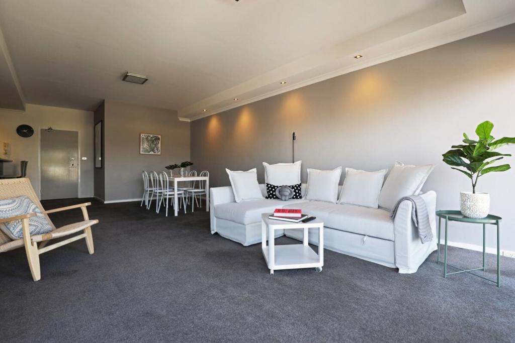 Extra Large 2 Bedroom Apartment in Melbournes Southbank, Melbourne