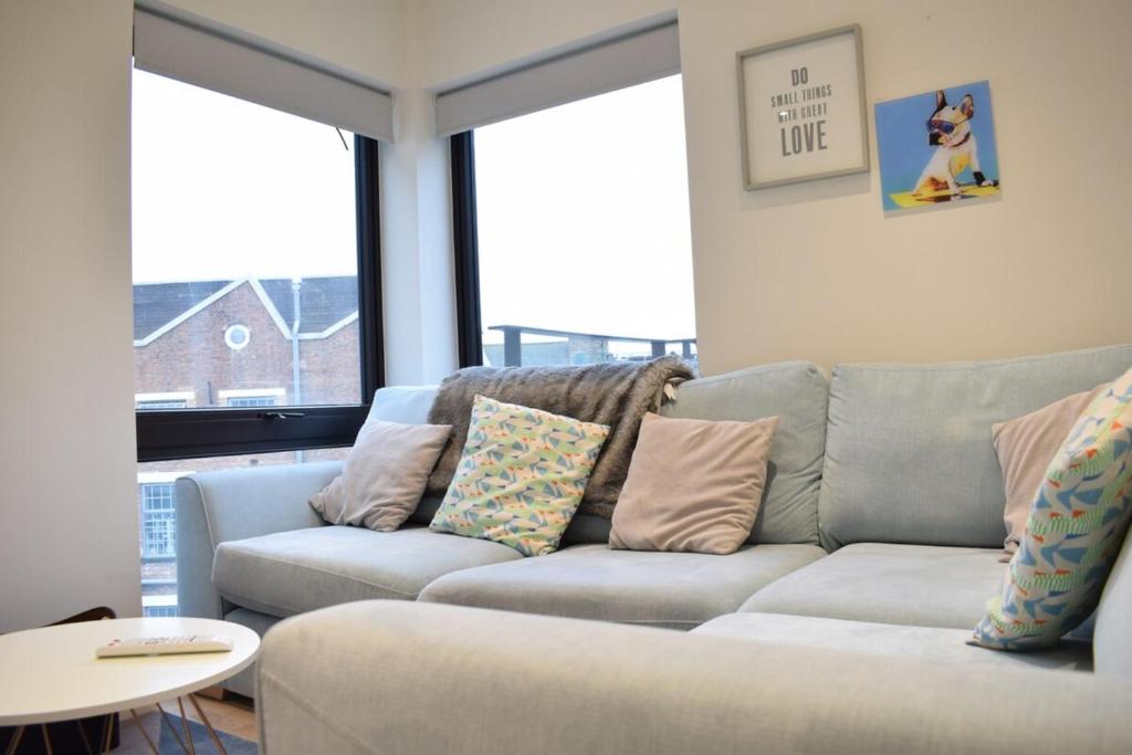 Bright 1 Bedroom Flat in North London With Balcony tesisinde bir oturma alanı