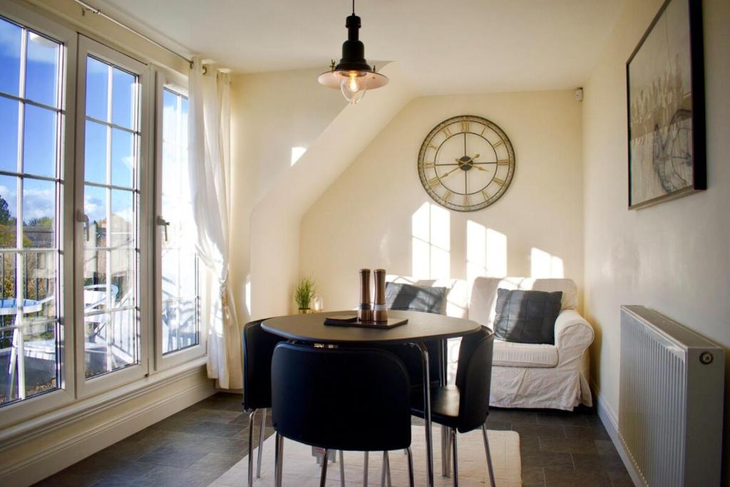 Luxury Penthouse Apartment Edinburgh Sleeps 4