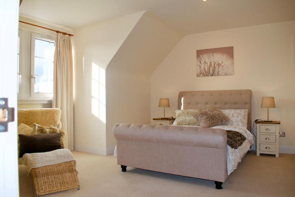 Luxury Penthouse Apartment Edinburgh Sleeps 4