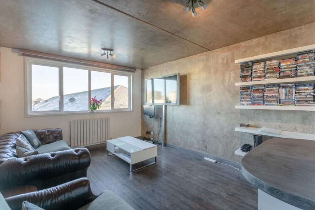 Remarkable 1 Bedroom Flat Near Regent's Park