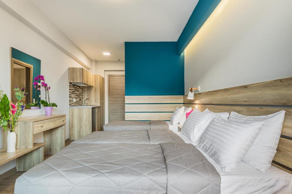 Sunshine Apartments - 11