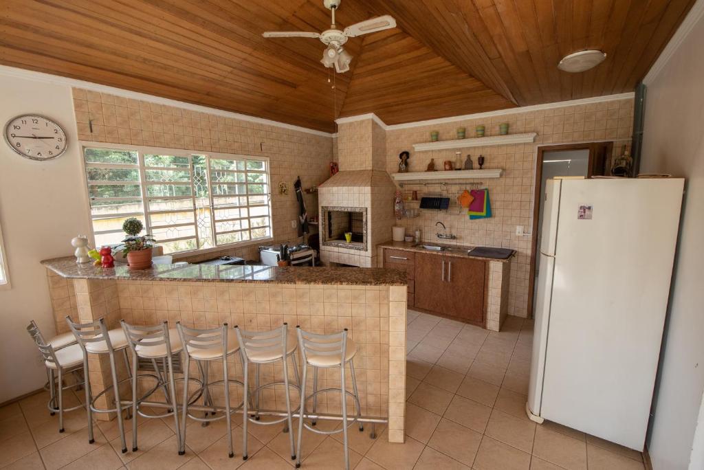  Casa com WiFi e lazer em Campina Grande do Sul