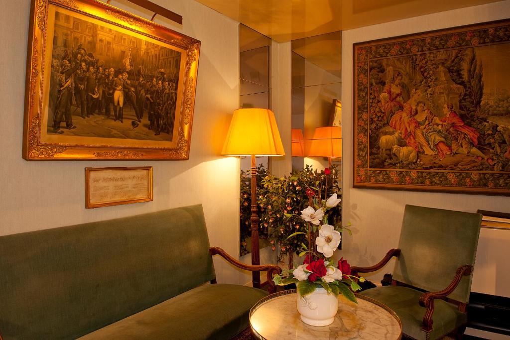Posezení v ubytování Hôtel De Bale